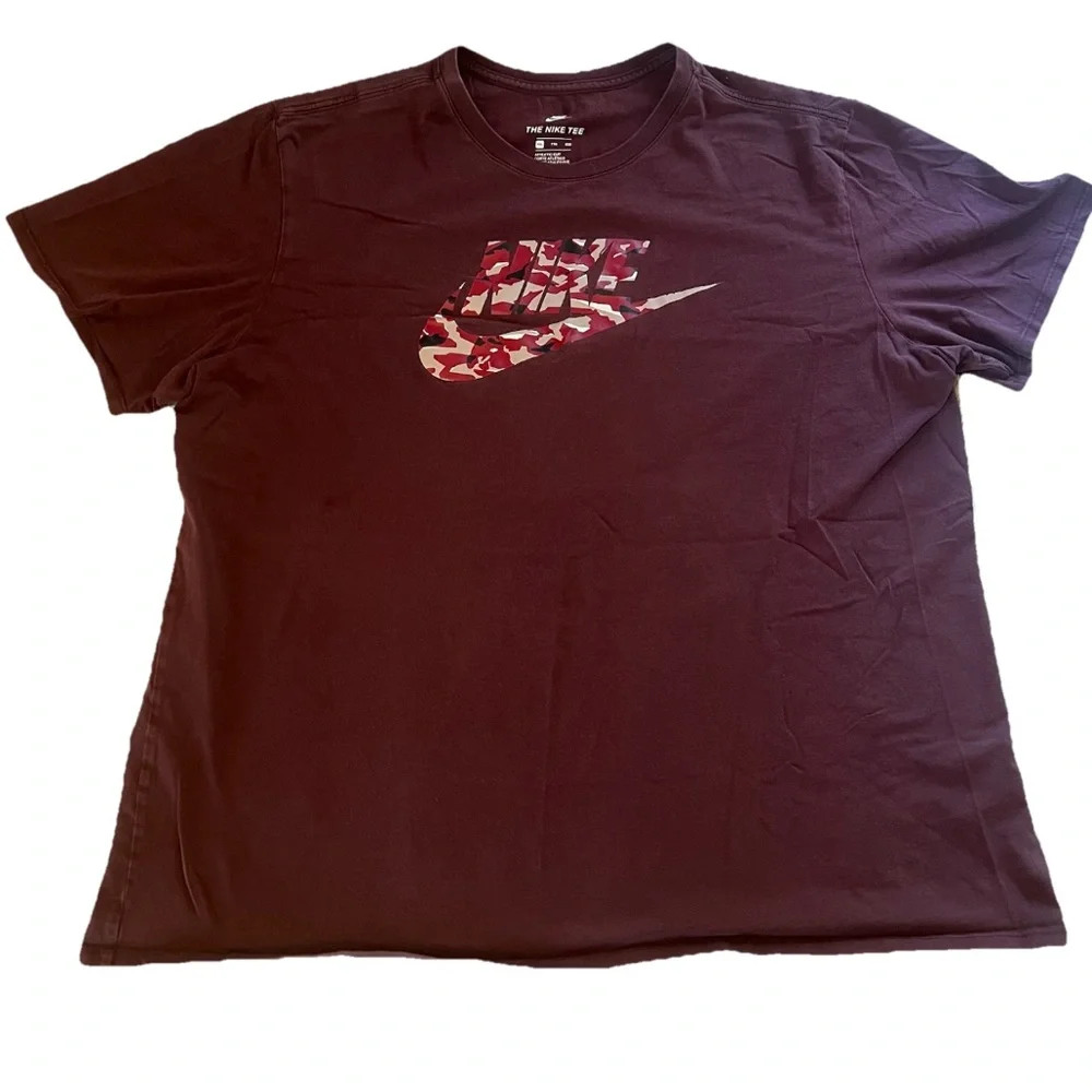 Nike Swoosh‎ Athletic Cut Shirt Mens Large Maroon Short Sleeve Crewneck Red Tee